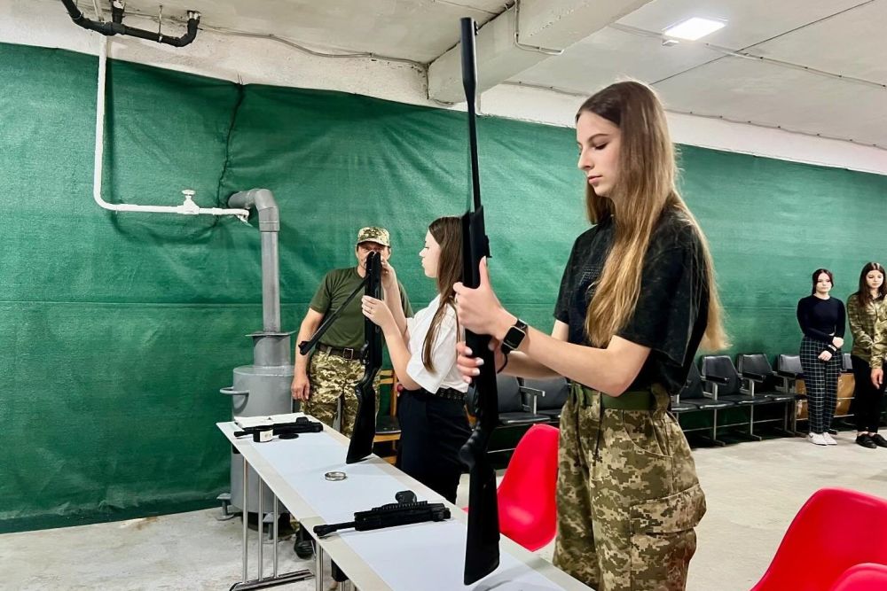 Фото 1: У Львові відкрили 10-ий центр національно-патріотичного виховання для школярів