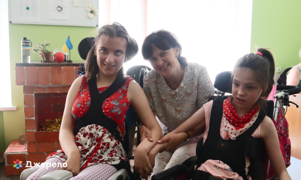 Фото 3: Медсестра, яка 16 років допомагає дітям та молоді з інвалідністю у &laquo;Джерелі&raquo;, розповіла, що її надихає і додає сил