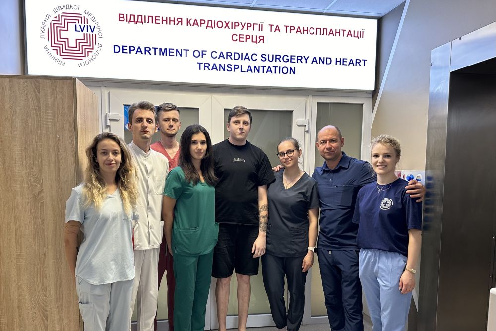 Фото 3: Аби врятувати чоловіка з важкою вадою серця, у Львові виконали одну із найскладніших операцій