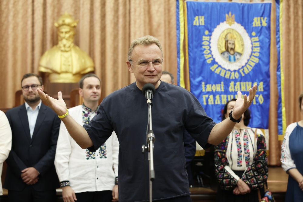 Фото 1: Андрій Садовий привітав студентів-першокурсників Львівського медичного університету ім. Д. Галицького з початком навчального року