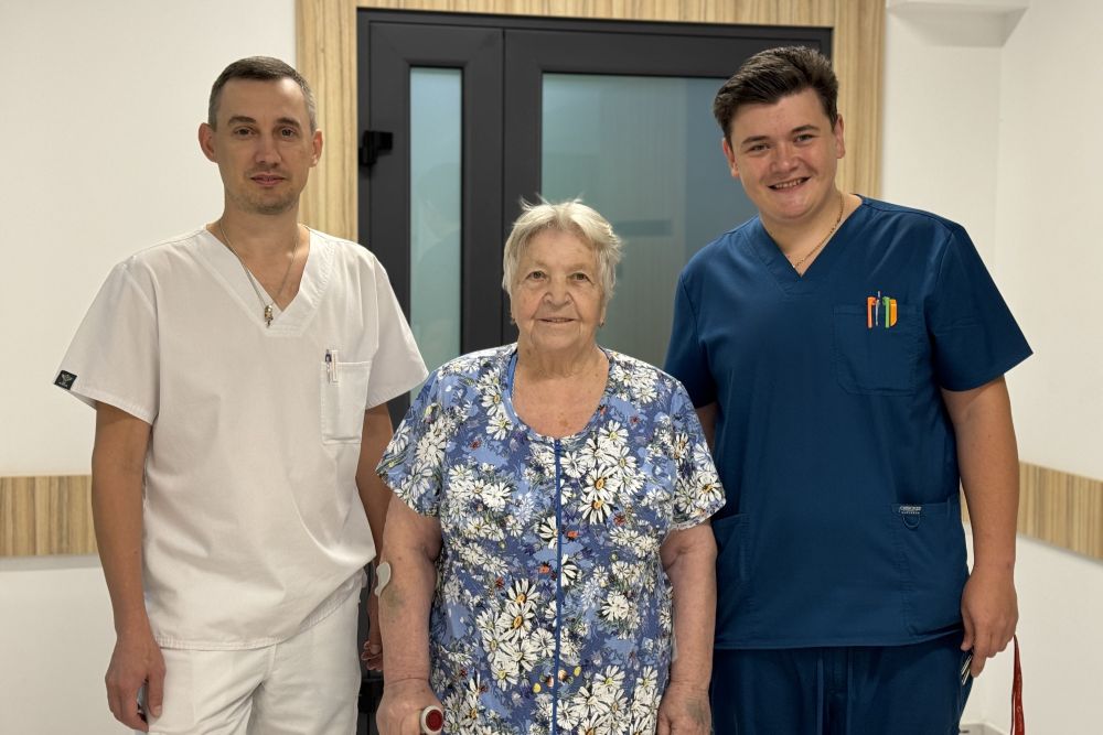 Фото 2: Завдяки вчасному зверненню, лікарі врятували 84-річну жінку з судинною патологією, що часто призводить до смерті