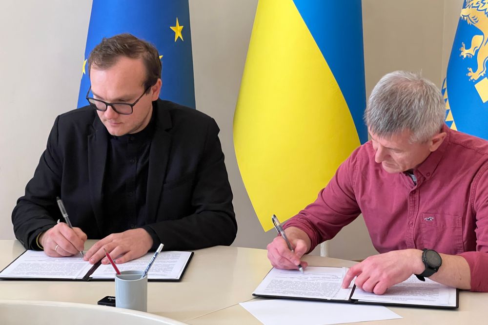 Фото 1: Ще 4 компанії допоможуть відбудувати у Львові зруйновані росією будинки (відео)