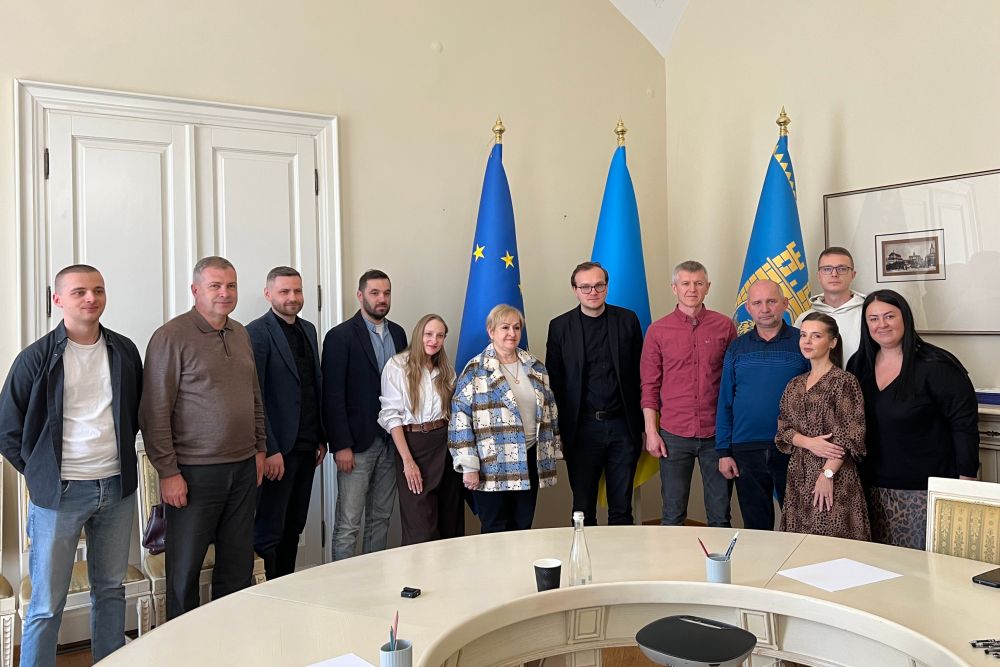 Фото 2: Ще 4 компанії допоможуть відбудувати у Львові зруйновані росією будинки (відео)
