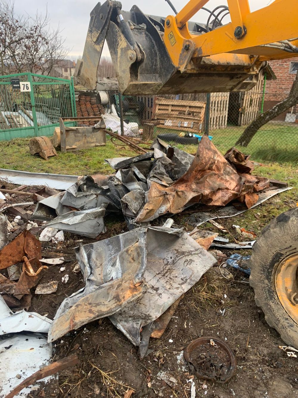 Фото 2: На території музею Шухевича в Білогорщі розпочали підготовчі роботи