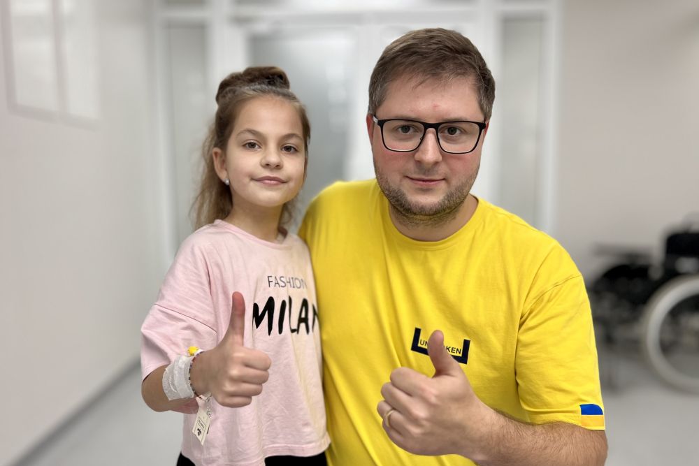 Фото 2: Перенесла 9 операцій: львівські лікарі врятували дівчинку з глибокими опіками тіла 