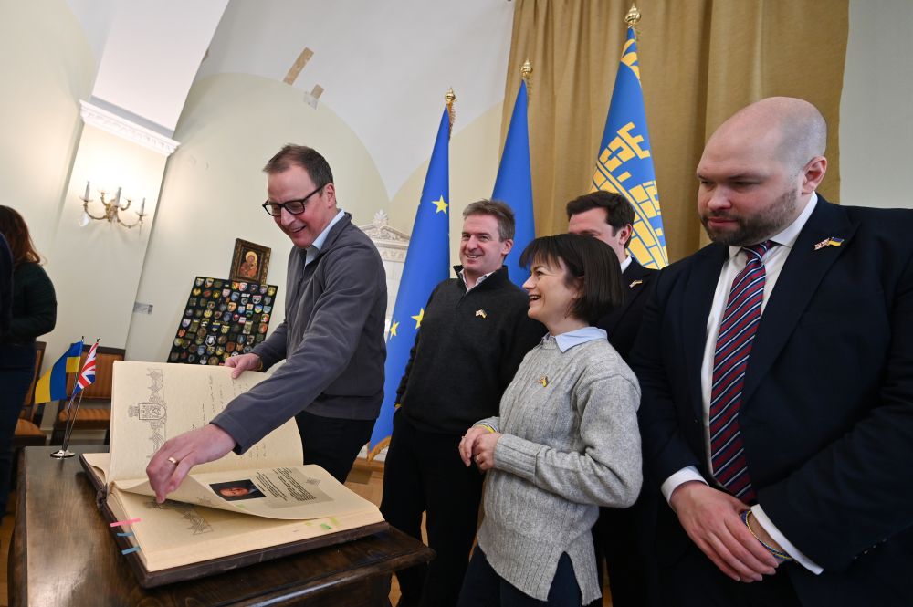 Фото 3: До Львова приїхали члени парламенту Великої Британії