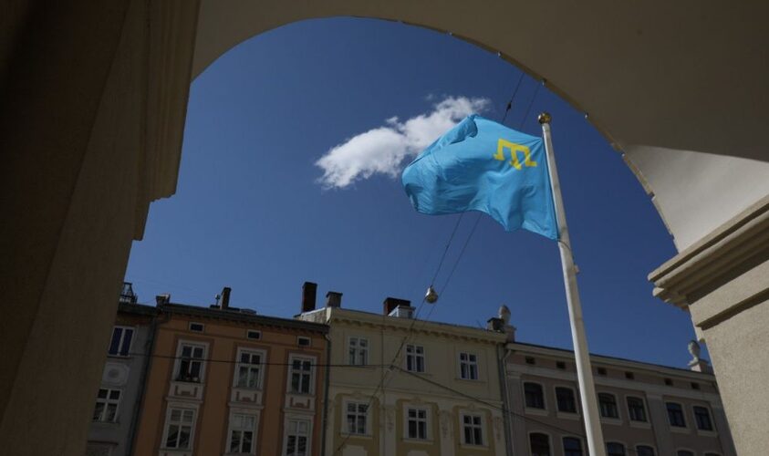 Фото 1: У центрі Львова піднімуть кримськотатарський прапор на честь Дня спротиву окупації Криму
