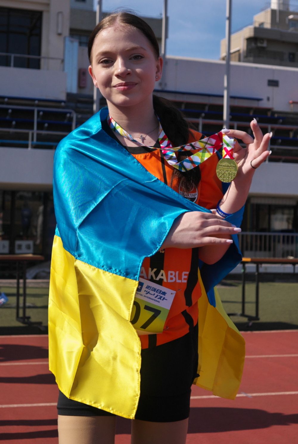 Фото 3: Яна Степаненко повернулась із Токіо, де пробігла марафон щоб зібрати кошти на бігові протези захиснику з &laquo;Азову&raquo; (фото/відео)