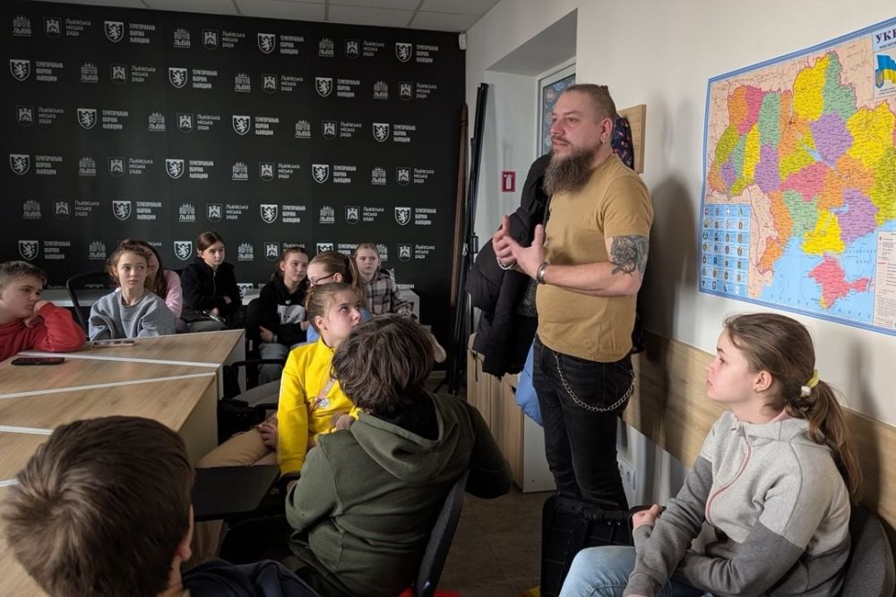 Фото 2: У Львові ветерани зустрілись зі школярами: про що говорили