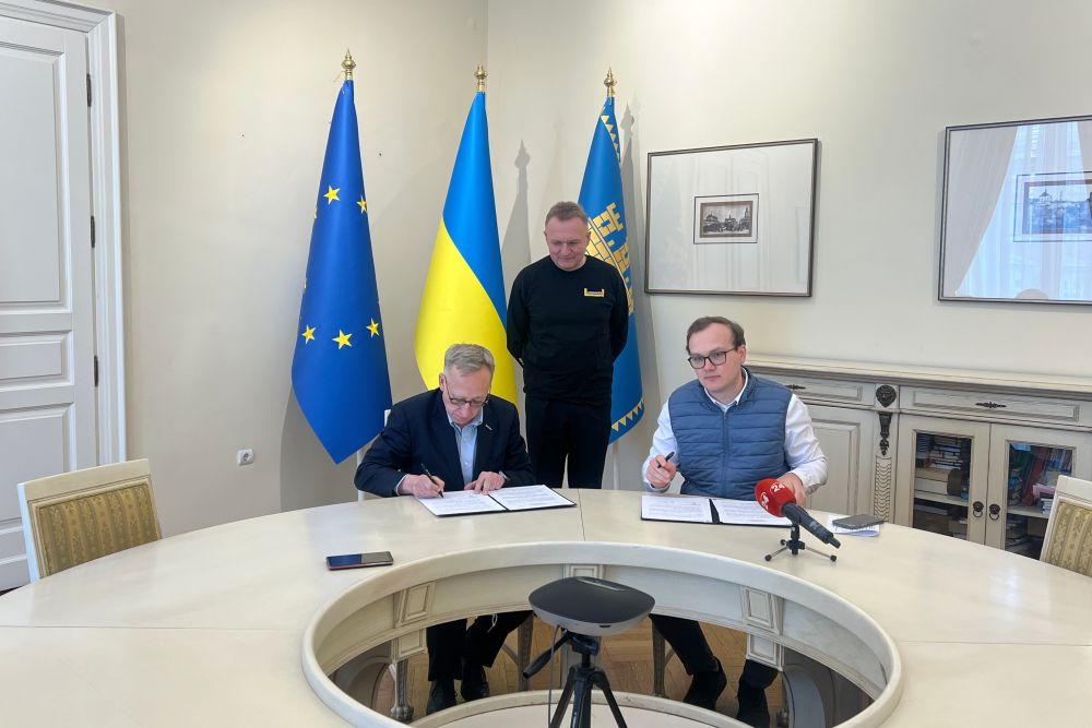 Фото 1: Львівська міська рада та &laquo;Кредобанк&raquo; підписали Меморандум про співпрацю в рамках Молодіжної столиці Європи 2025