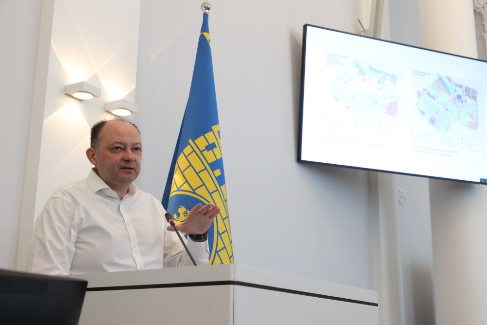 Фото 3: Суперечить інтересам громади: мешканка Сокільників виступила проти розширення та забудови громади (відео)