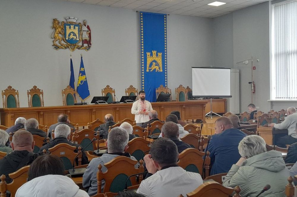 Фото 1: У Львові навчання для водіїв провели фахівці з доступності