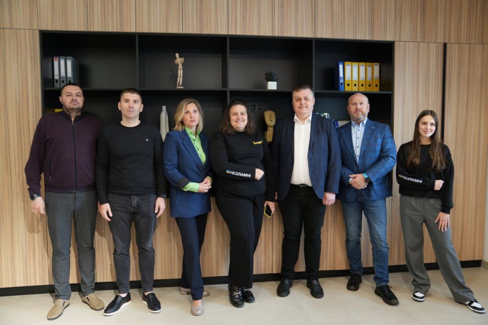 Фото 2: Дитяча лікарня у Львові отримає сучасну цистоскопічну стійку для урологічних операцій