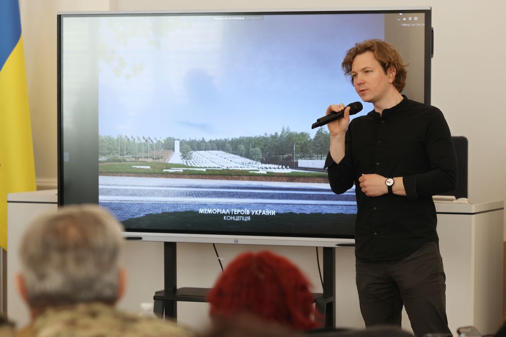 Фото 8: У Львові презентували фінальний проєкт військового Меморіалу Героїв (відео)