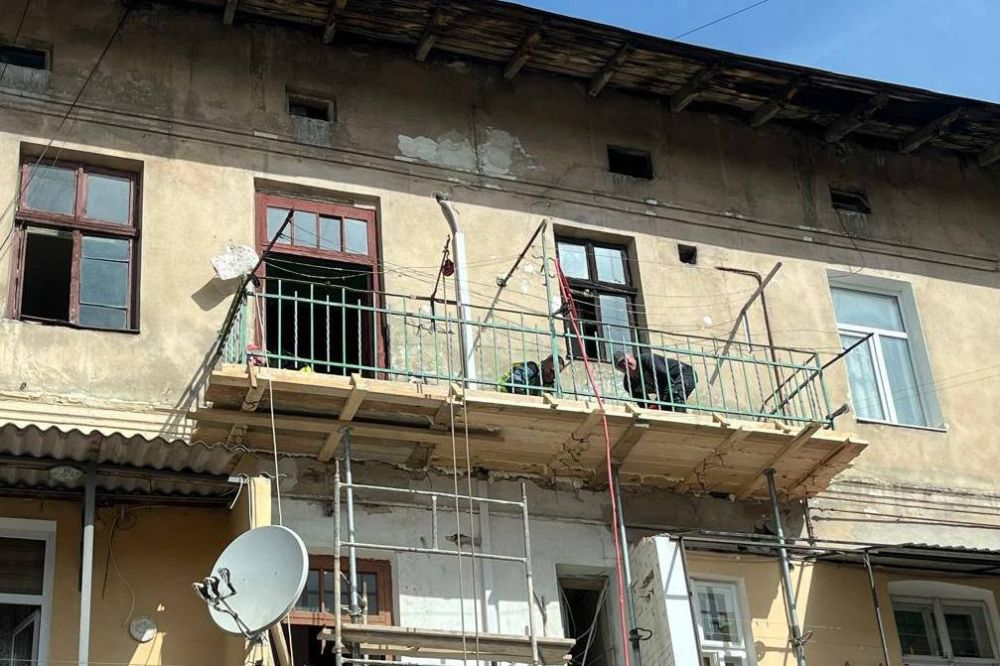 балкон підчас ремонту