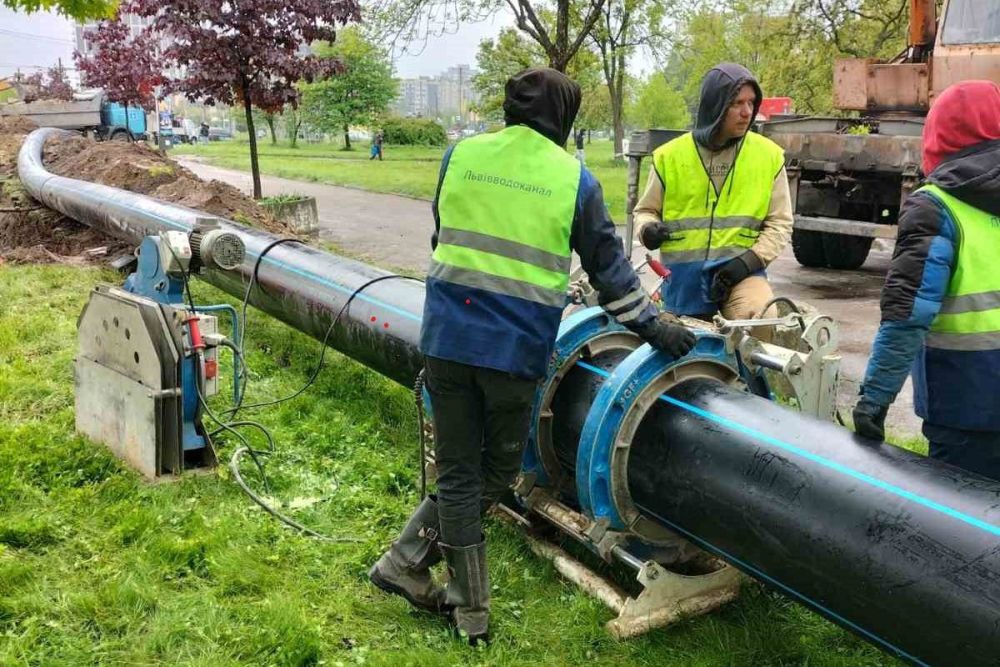 Фото 1: Понад 2,3 км нових водогонів проклав Львівводоканал у травні