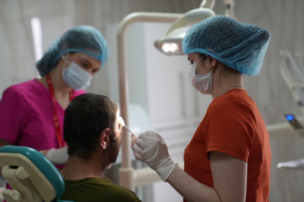 Фото 2: За рік у центрі голови та шиї UNBROKEN виконали понад 3700 операцій