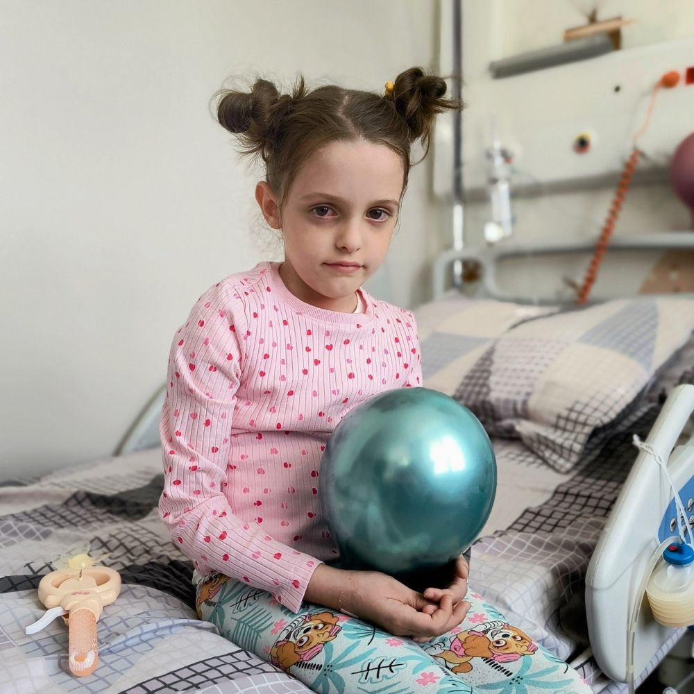 Фото 1: Оперують найскладніші випадки: у&nbsp;Львові врятували дівчинку, яка будь-якої миті могла загинути через кровотечу