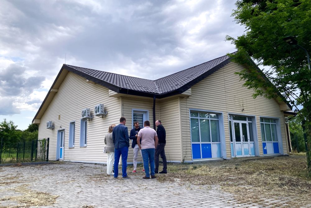 Фото 4: Мешканці Великих Грибович вимагають в обласної влади залишити в селі будівлю для амбулаторію сімейної медицини