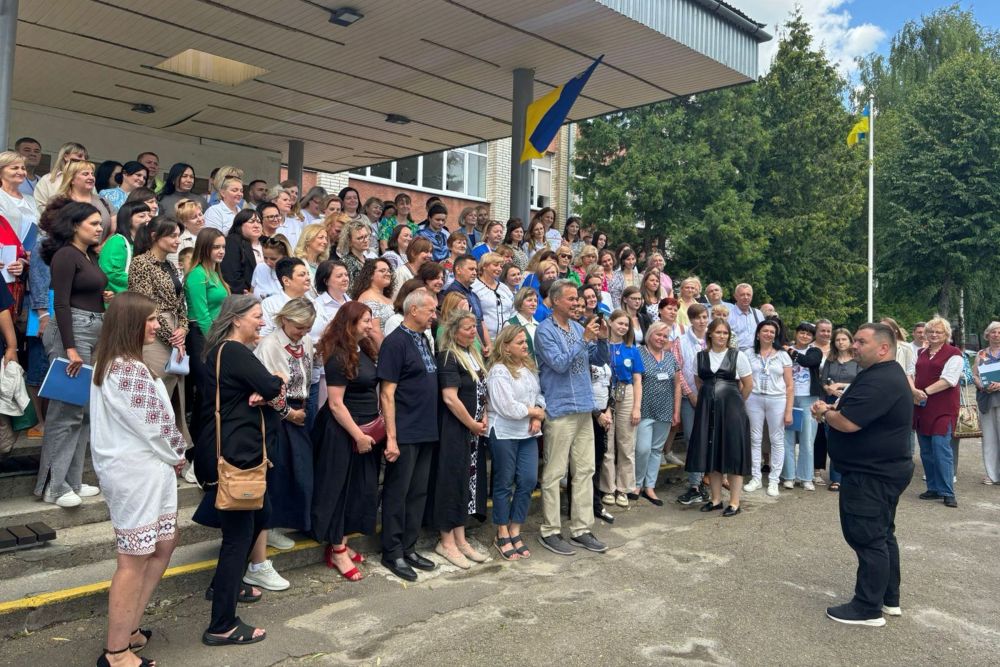 Фото 2: Посол Канади в&nbsp;Україні подякувала львівським та канадським педагогам за працю задля якісної освіти