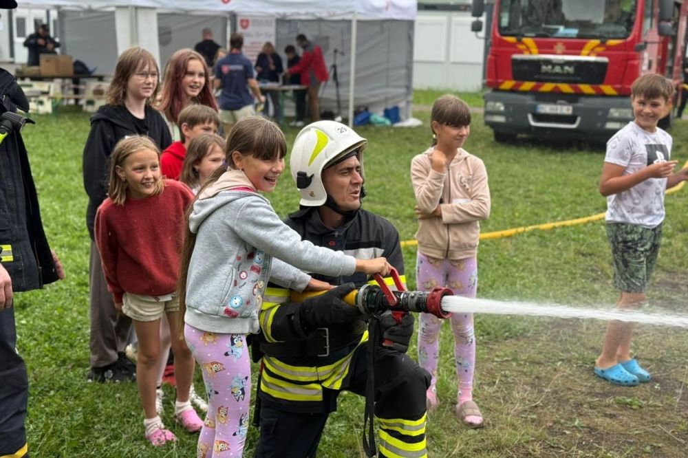 Фото 1: Домедична допомога, поліція та ДСНС: у Львові провели «Дні безпеки» для дітей-переселенців