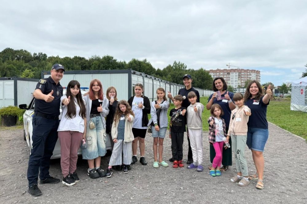 Фото 2: Домедична допомога, поліція та ДСНС: у Львові провели «Дні безпеки» для дітей-переселенців