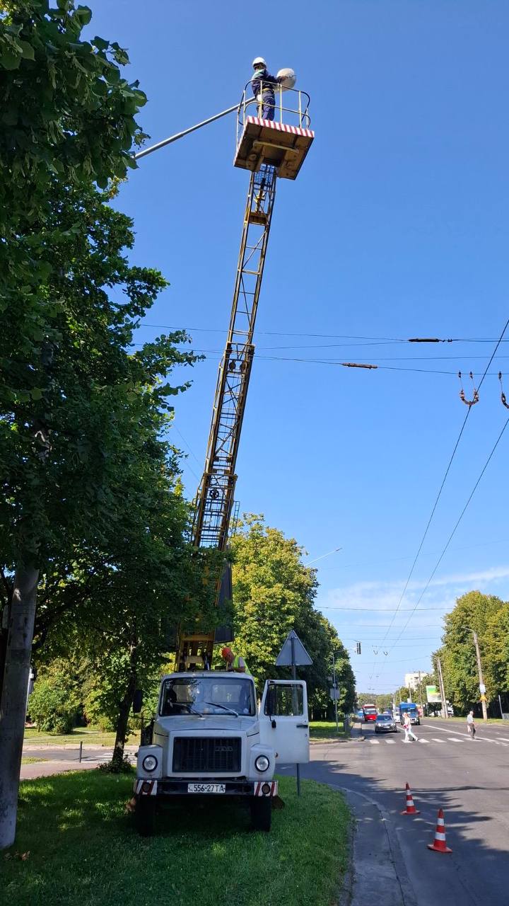 Фото 2: Майже 400 нових економних LED-світильники встановили на вулицях Львова