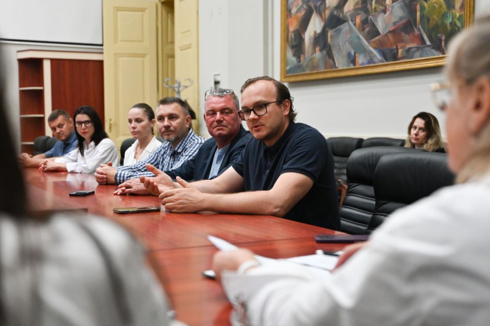 Фото 1: Вперше в&nbsp;Україні одну з&nbsp;вулиць Львівської громади відремонтують за німецькою технологією