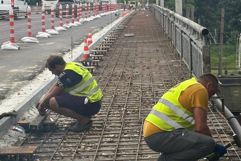Фото 1: До кінця вересня завершать ремонт шляхопроводу на вул. Сяйво