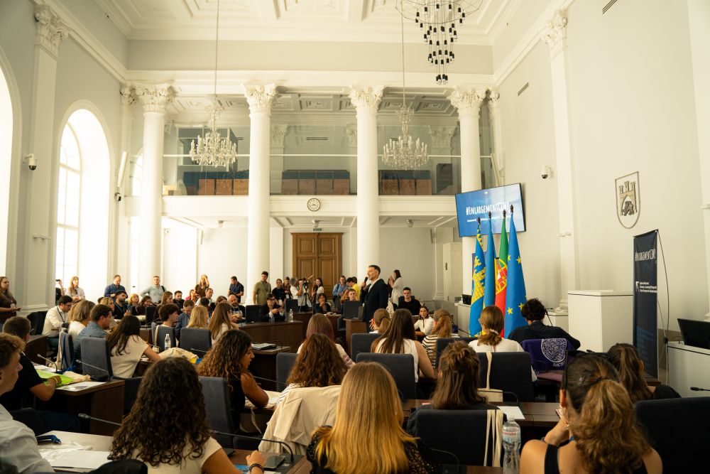 Фото 1: До Львова, Молодіжної столиці Європи 2025, приїхала португальська молодь