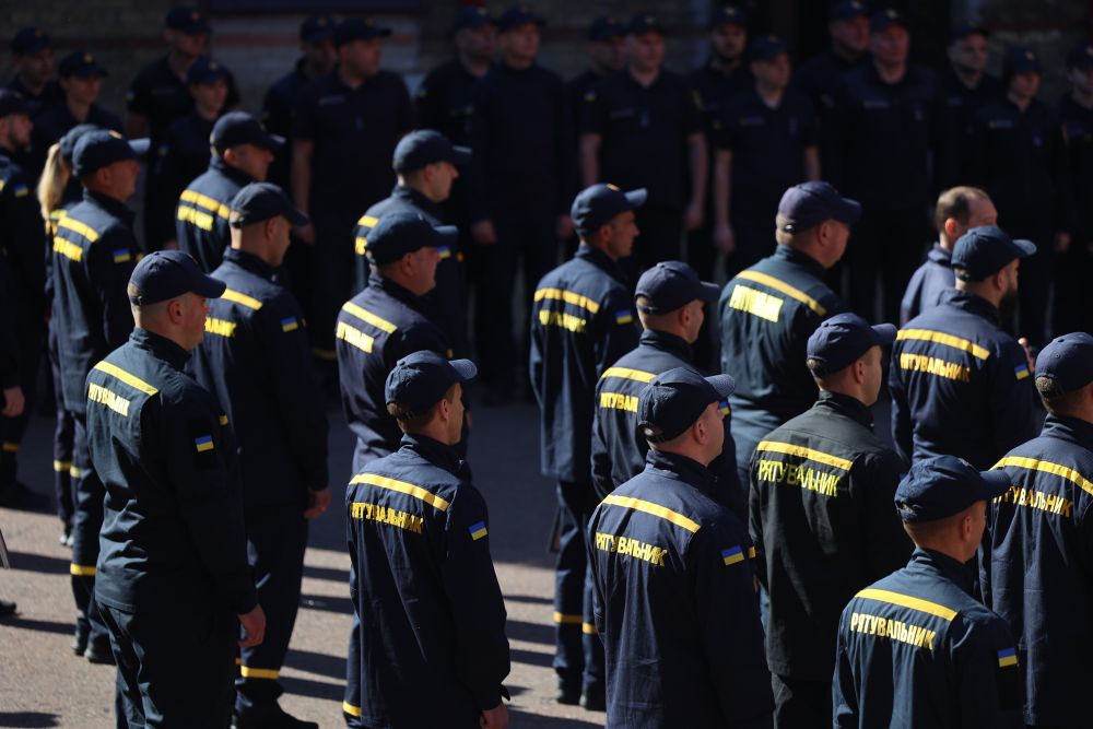 Фото 3: Мер Львова вручив подяки рятівникам з&nbsp;нагоди професійного свята
