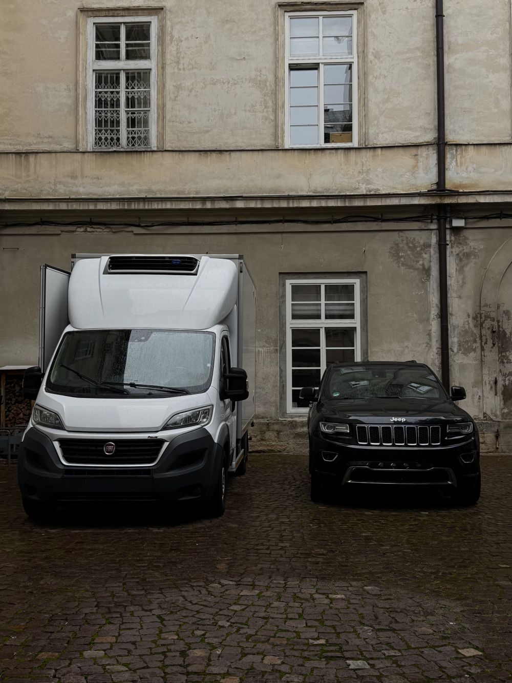 Фото 2: Львів передав військовим ще автівки, техніку та обладнання на 10,1 млн&nbsp;грн