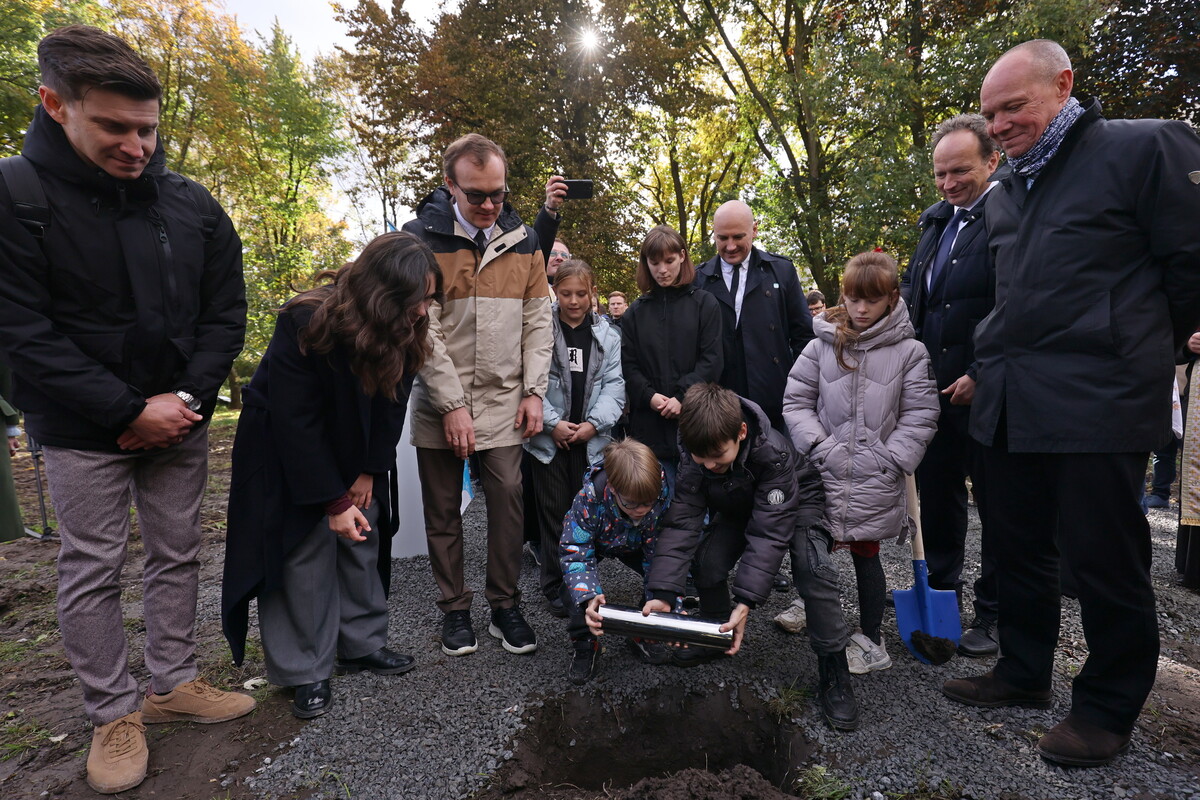 Фото 6: Не інтернат, а&nbsp;справжній дім: у&nbsp;Львівській громаді розпочали будівництво першого в&nbsp;Україні містечка сімейного типу для дітей-сиріт (відео)