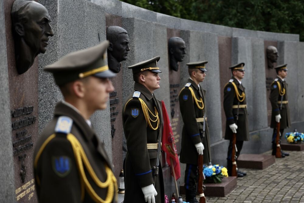 Фото 1: 107-річниця ЗУНР: у&nbsp;Львові вшановують пам&rsquo;ять борців за незалежність&nbsp;
