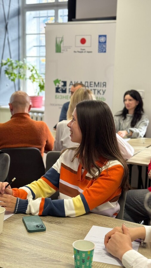 учасники програми «Відвага до бізнесу» під час навчання у Центрі підтримки підприємництва ЛМР