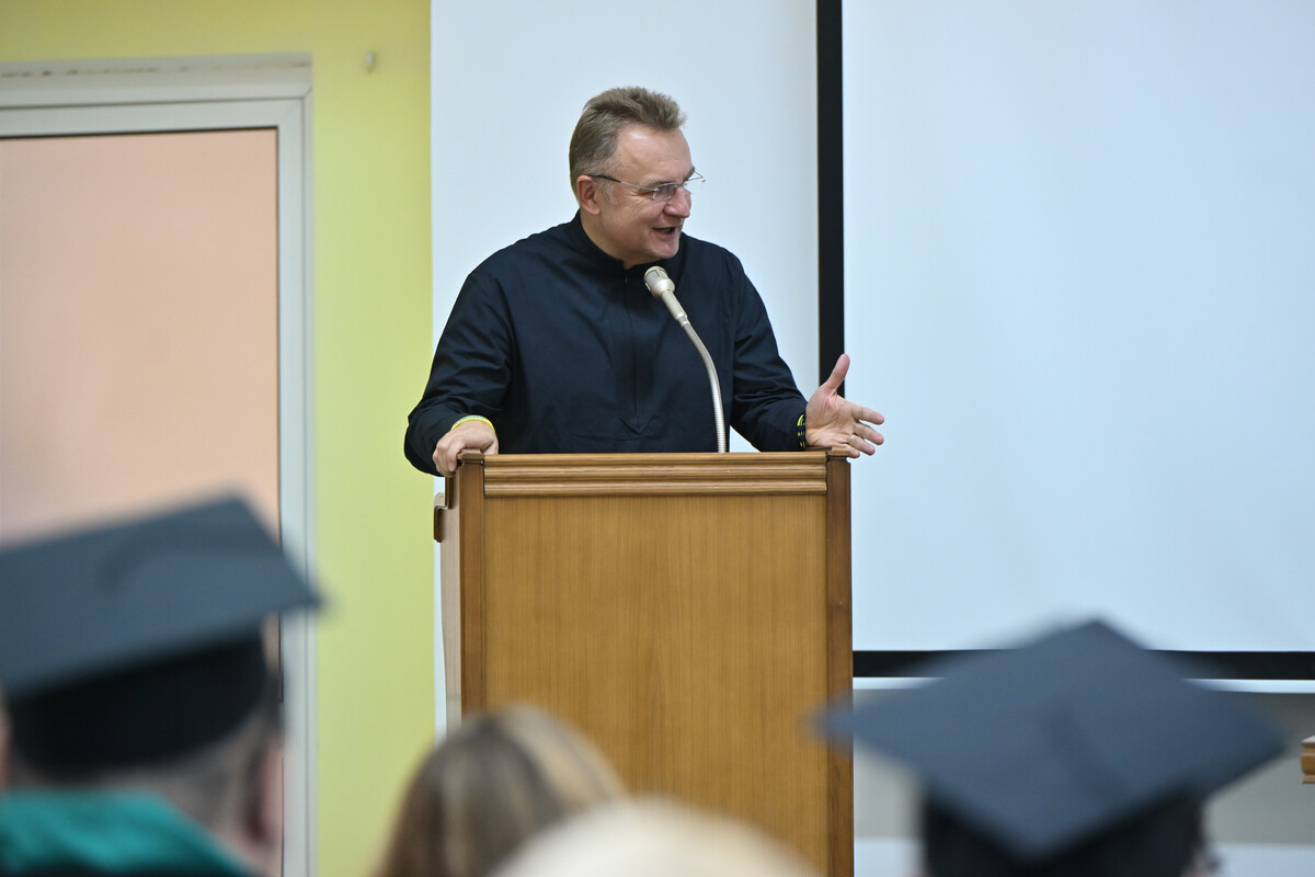 Фото 1: Львівському медичному університету &ndash; 241 рік: мер Львова відзначив працівників