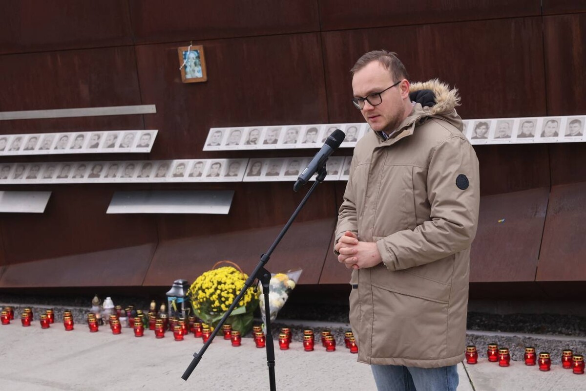 Фото 1: У Львові вшанували пам&rsquo;ять Героїв Небесної Сотні (відео) 