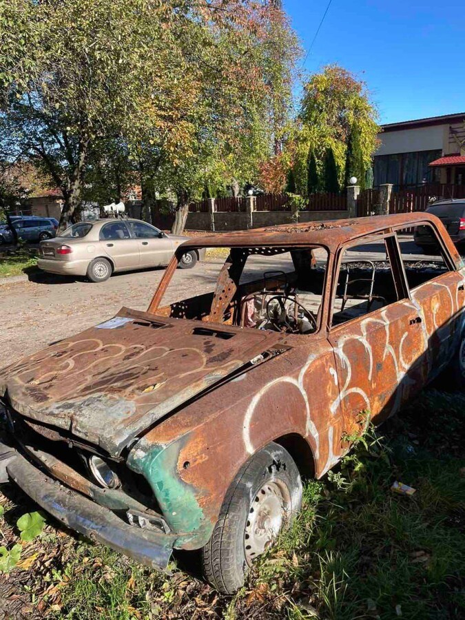 Занедбаний автомобіль