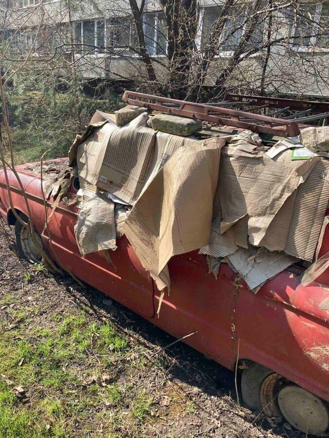 Занедбаний автомобіль