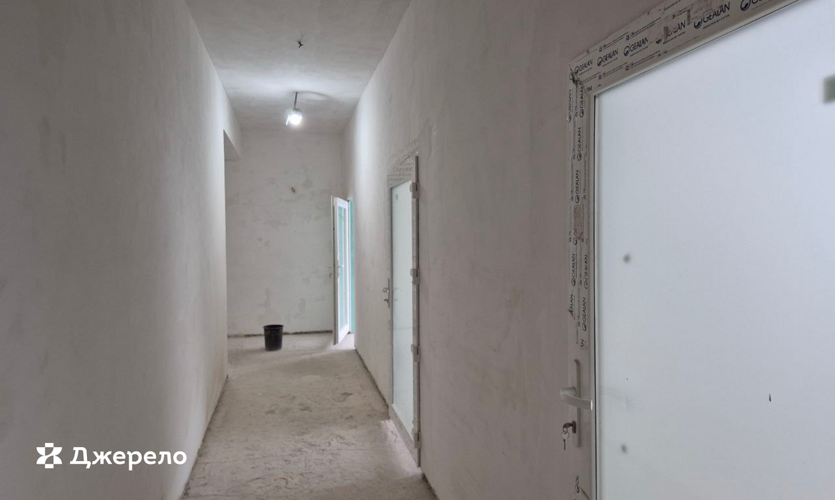 Приміщення нового осередку денного догляду Центру “Джерело” підчас ремонту