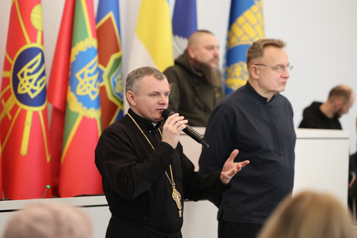 капелан Львівської міської ради, отець Андрій Сіданич