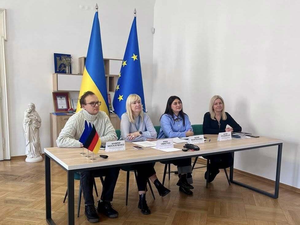 Фото 1: Львів поділився досвідом підтримки ветеранського бізнесу з понад 150 громадами України