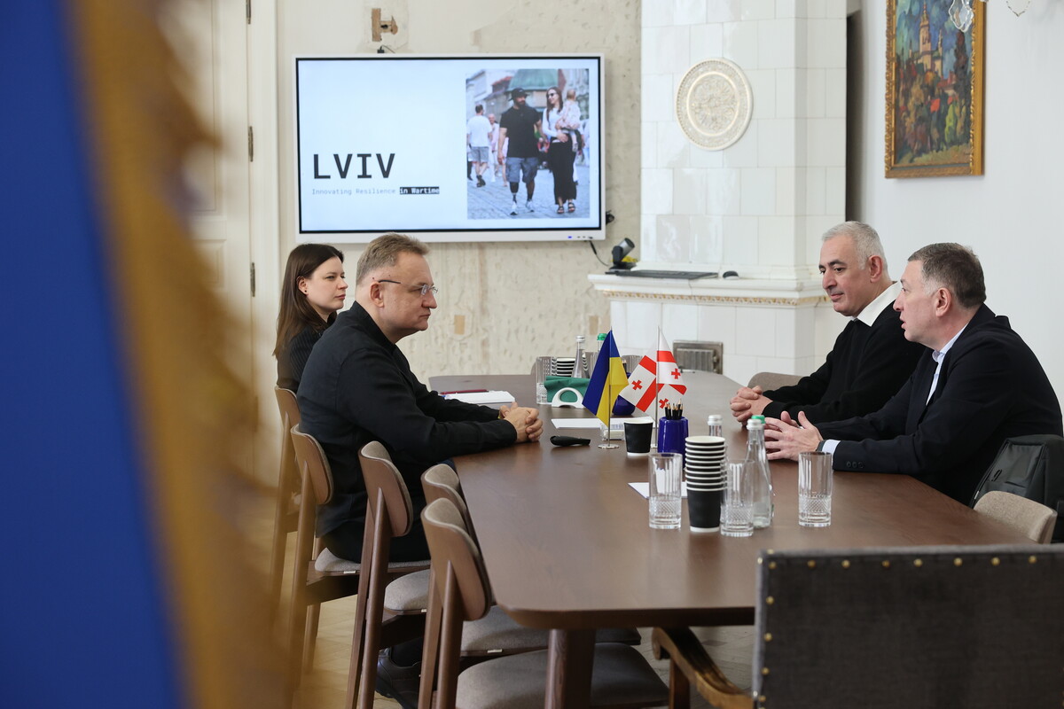 Фото 1: Андрій Садовий зустрівся з&nbsp;грузинськими політиками, які нині живуть в&nbsp;Україні