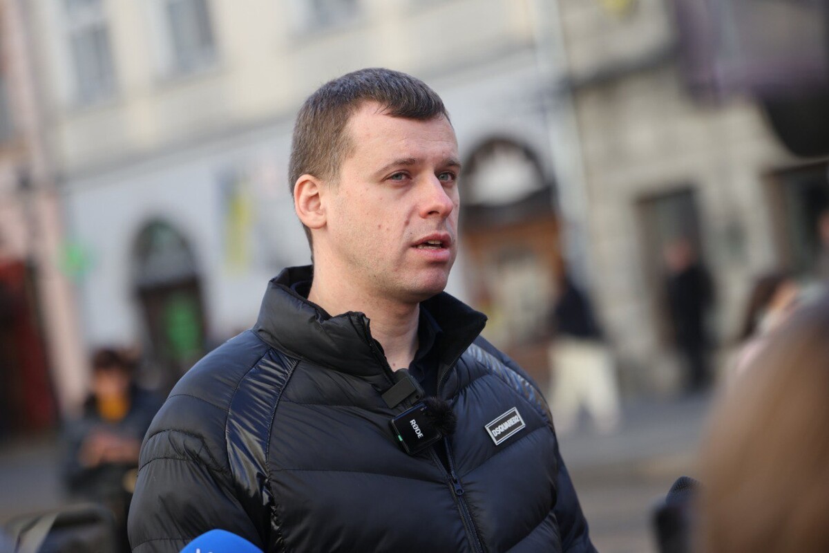 директор департаменту міської мобільності та&nbsp;вуличної інфраструктури Олег Забарило