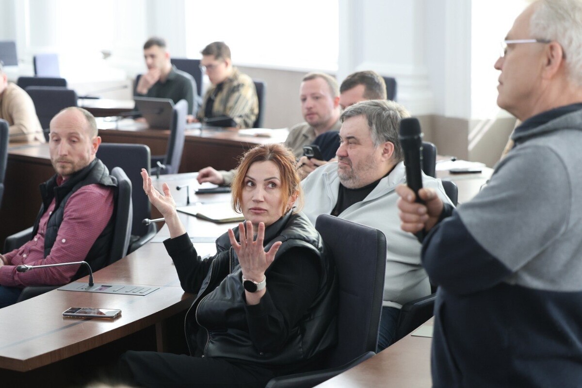 Підприємці обговорюють оновлення автоматів з надання послуг