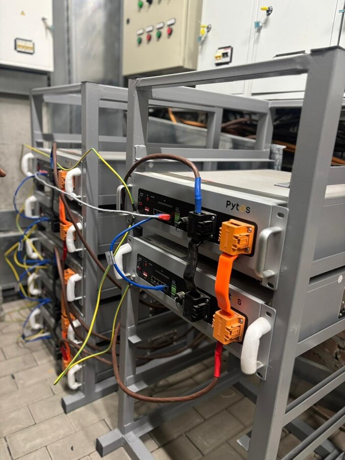 Фото 1: За підтримки міста ОСББ у Львові забезпечило будинок світлом і ліфтами під час відключень