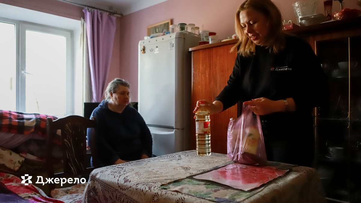 Фото 1: Непокинуті у&nbsp;старості: як&nbsp;у&nbsp;Львові соціальні робітники підтримують самотніх людей вдома