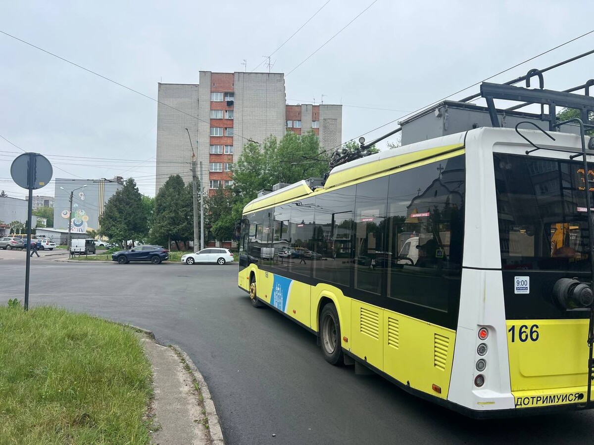 Фото 4: Від завтра на вул. Сяйво розпочинають ремонтувати дорожнє покриття: проїзд не перекриватимуть