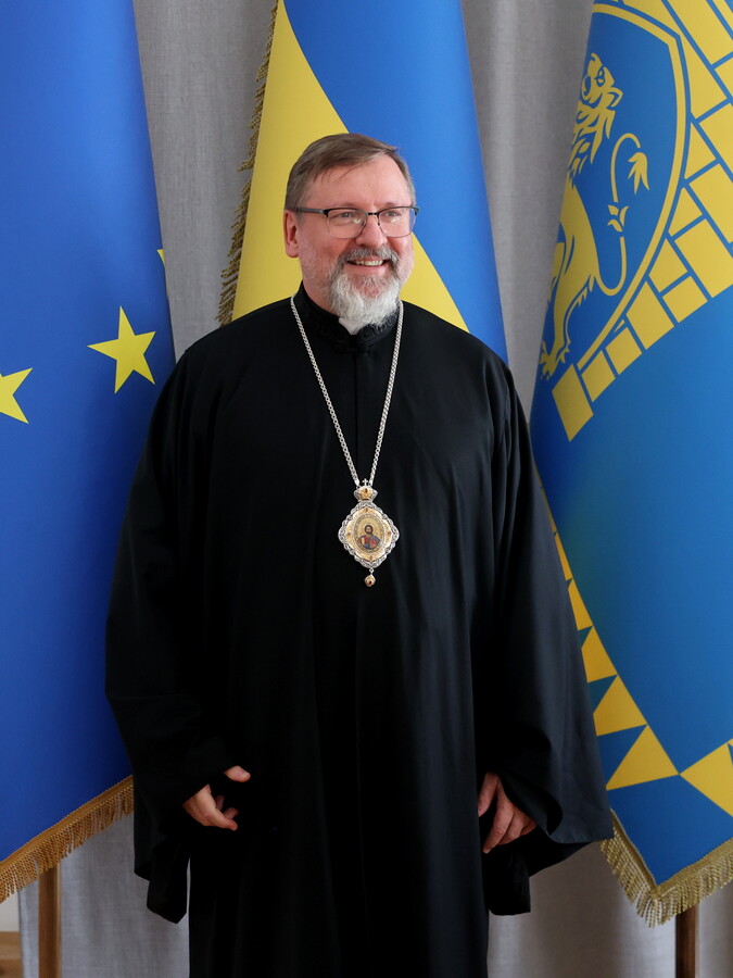 Фото 2: У&nbsp;Львові погасили ювілейну марку до&nbsp;25-річчя апостольського візиту святого Папи Івана Павла ІІ до&nbsp;України