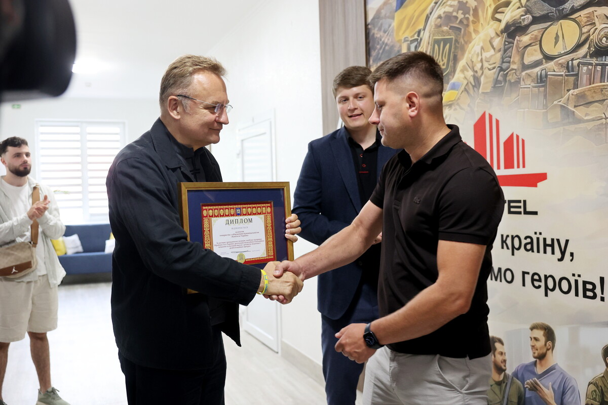 Фото 3: Сучасні палати та&nbsp;безбар&rsquo;єрний простір: у&nbsp;центрі &laquo;Галичина&raquo; відремонтували поверх&nbsp; (фото/відео)